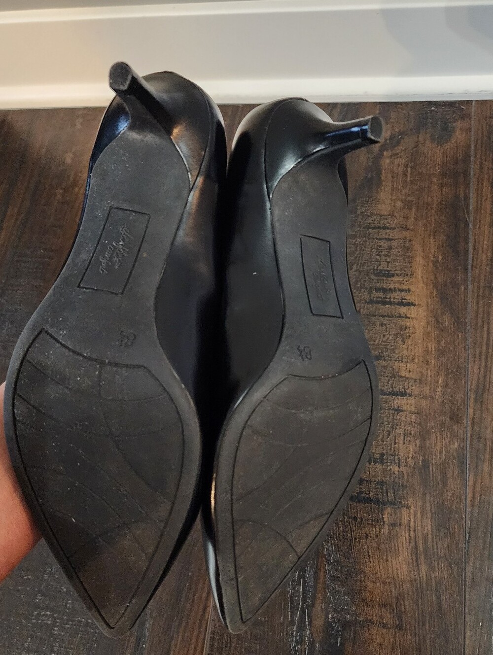 Pair of Women's DexFlex Comfort "Jeanne" Black Kitten Heels - Picture 3 of 4